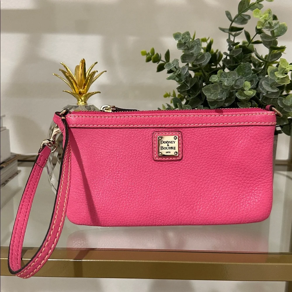 Dooney & Bourke Pebble Grain Tech Top Zip Wristlet - Picture 10 of 12